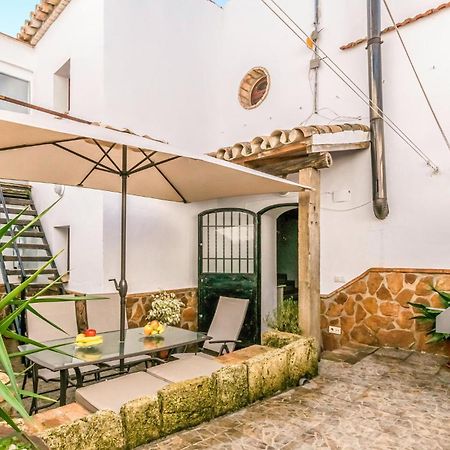 Pet Friendly Home In Hornachuelos With Kitchen Buitenkant foto