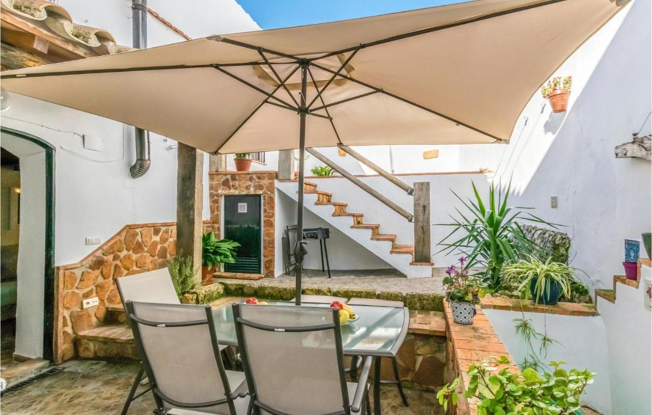 Pet Friendly Home In Hornachuelos With Kitchen Buitenkant foto