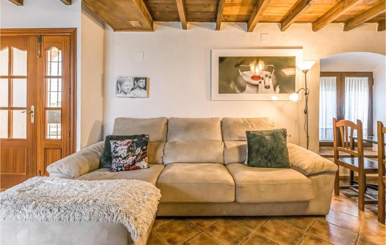 Pet Friendly Home In Hornachuelos With Kitchen Buitenkant foto